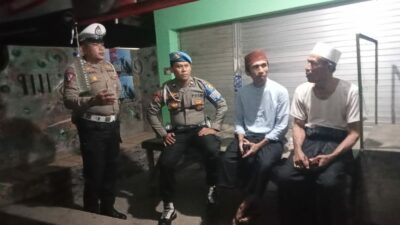 Malam di Dsan Baru: Polisi Blusukan, Ungkap Pesan Penting Soal Kamtibmas dan Anti Narkoba!
