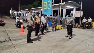 Malam di Pelabuhan Lembar, Patroli Ketat dan Pemeriksaan Bongkaran Demi Keamanan Penumpang