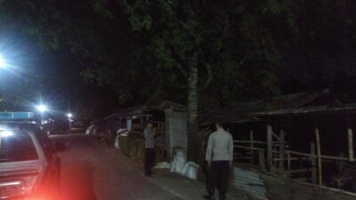 Patroli Malam Polsek Lembar Jaga Kamtibmas, Ciptakan Rasa Aman