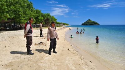 Aman Nyaman di Pantai Sekotong: Polisi Hadir dengan Himbauan Humanis