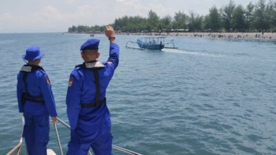 Patroli Pengamanan Lebaran Ketupat di Perairan Cemara – Lembar Polairud Polres Lombok Barat