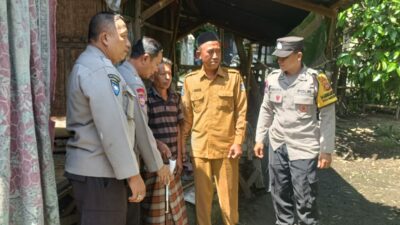 Polres Lombok Barat Salurkan Bantuan Tongkat