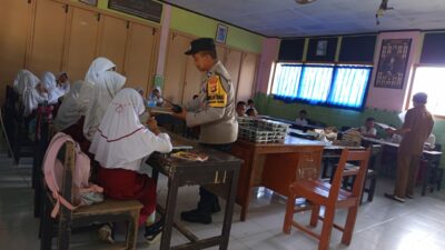 Polsek Gerung Kawal Ketat Program Makan Bergizi Gratis, Pastikan Berjalan Lancar dan Tepat Sasaran