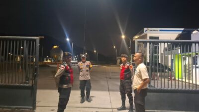 Polisi Rutin Patroli Malam di Depot LPG Sekotong Barat