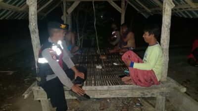 Polsek Sekotong Perkuat Kamtibmas Lewat Patroli Tokoh Masyarakat