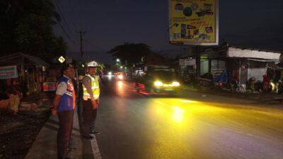 Operasi Gabungan di Kediri: Tertibkan Parkir Liar dan Pedagang di Bahu Jalan