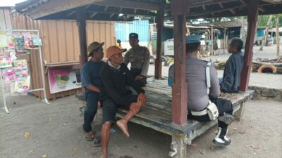 Polsek Lembar Ciptakan Kamtibmas Kondusif Melalui Patroli Dialogis