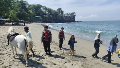 Sat Samapta Polres Lombok Barat Intensifkan Patroli Wisata di Desa Lembar