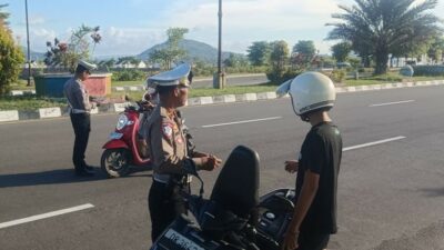 Satlantas Lombok Barat Gelar Operasi Patuh, Fokus Disiplin Pengendara Roda Dua
