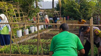 Sinergi Polri dan Masyarakat Kuripan Utara: Dari Pekarangan Menuju Ketahanan Pangan Keluarga