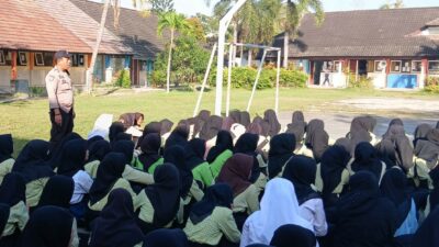 Polsek Kediri Edukasi Pelajar SMPN 2 Labuapi Cegah Tawuran Remaja