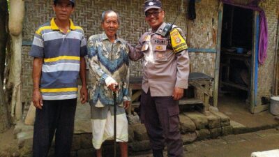 Peduli Mantap Polres Lombok Barat: Bantuan Tongkat Bagi Warga Sakit dan Lansia