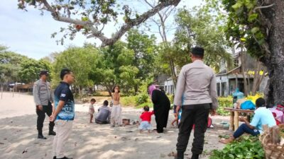 Polisi Sigap Berpatroli, Wisata Senggigi Lombok Barat Makin Nyaman