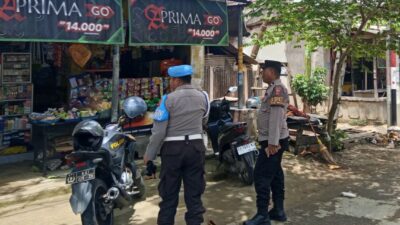Patroli Rutin Polsek Sekotong Hadirkan Rasa Aman di Pertokoan Desa Sekotong Tengah