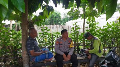 Bhabinkamtibmas Kuripan Ajak Petani Jagaraga Optimalkan Lahan Pekarangan